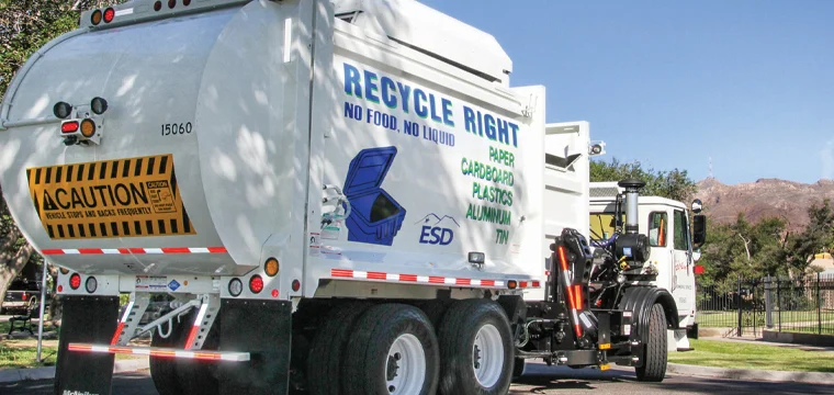 Side Loading Refuse Truck