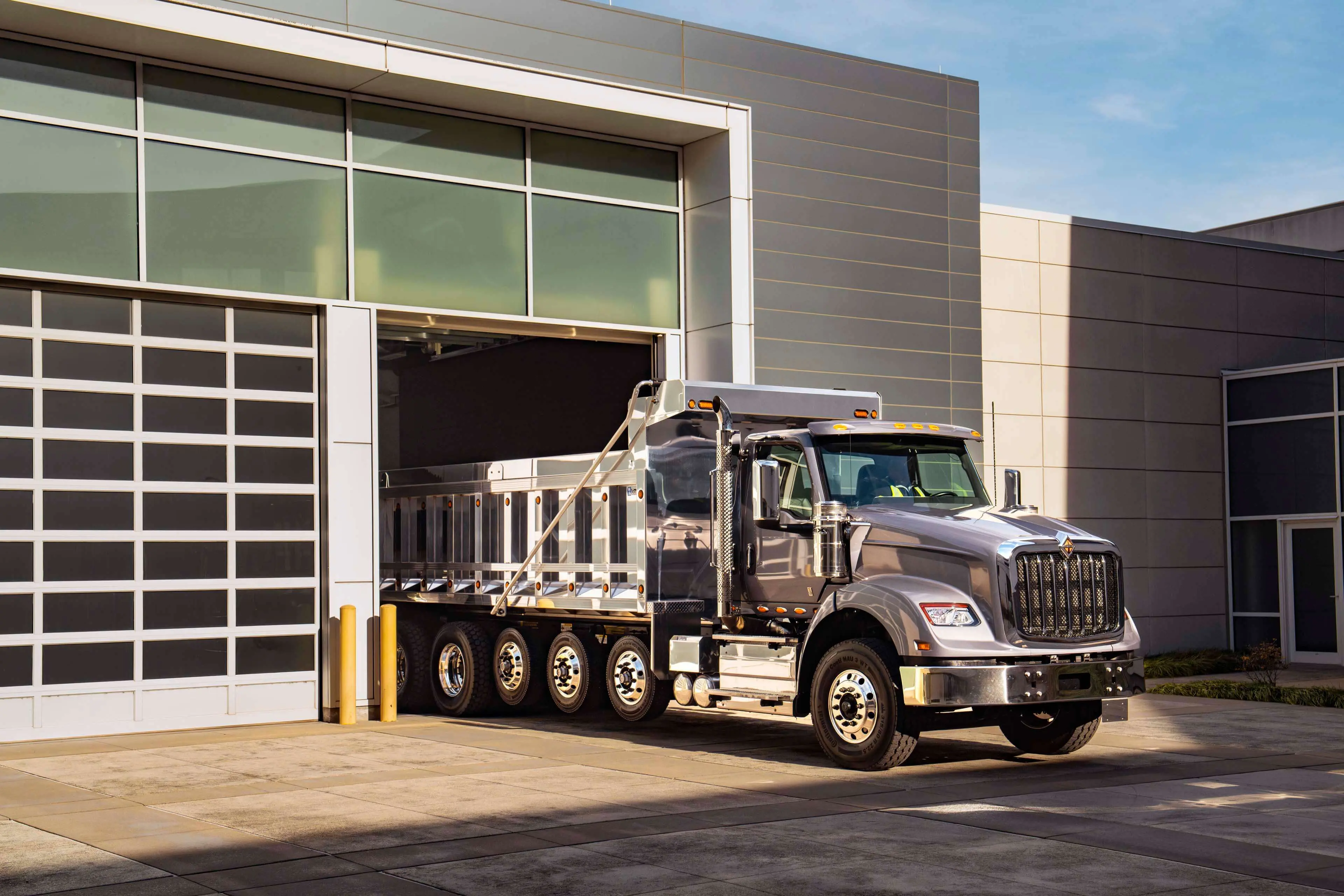 Ascendance Truck Centers – Butler Idealease Location