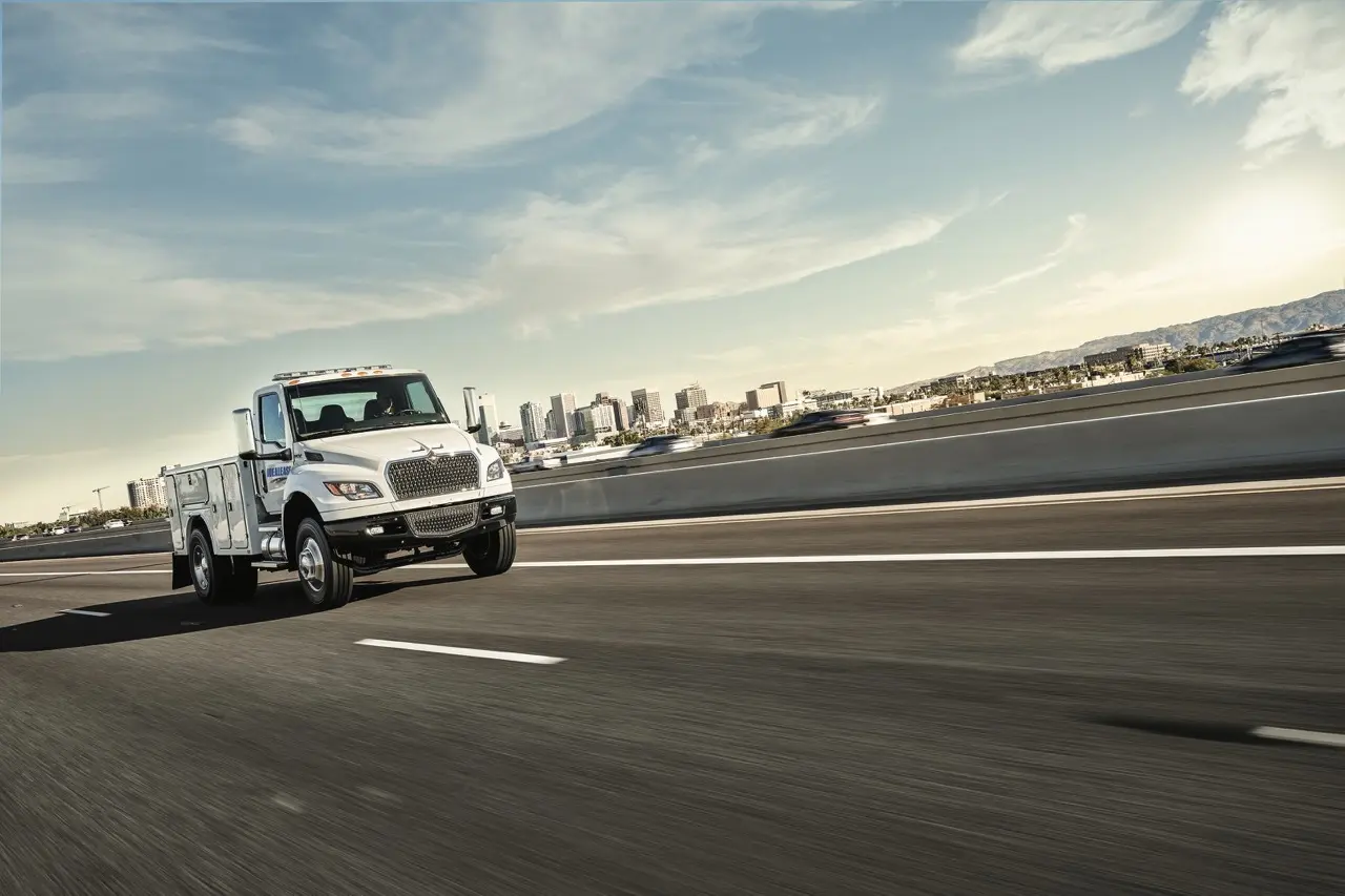 Ascendance Truck Centers – Girard Location